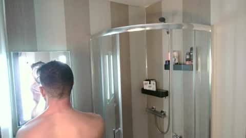 Snapshot of alexlive1 chatting on 11.03.25 alexlive1 online show from 11.03.25