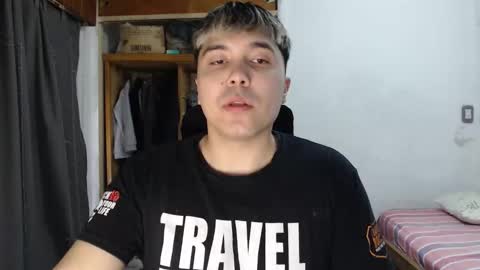 Snapshot of alexriversx chatting on 04.19.26 Alexander online show from 04.19.26