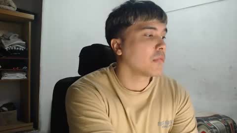 Snapshot of alexriversx chatting on 04.30.26 Alexander online show from 04.30.26