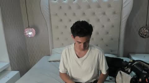 Alexsavage  online show from 02.19.25