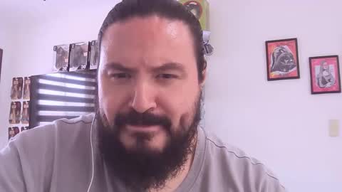 Snapshot of alextambet chatting on 02.28.25 alextambet online show from 02.28.25