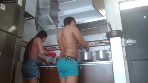 Snapshot of alexvsluisa chatting on 02.07.25 alex y luisa online show from 02.07.25