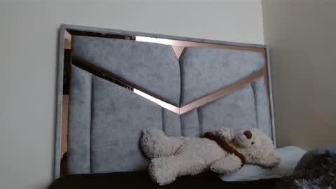 Snapshot of alexvsluisa chatting on 03.06.25 alex y luisa online show from 03.06.25