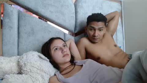 Snapshot of alexvsluisa chatting on 03.12.25 alex y luisa online show from 03.12.25