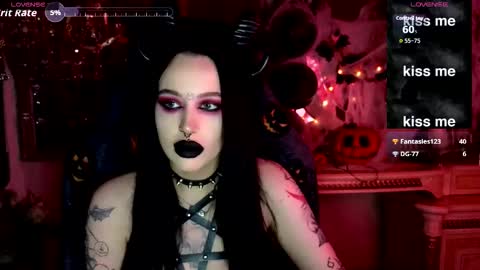 Snapshot of alexx_succubus chatting on 10.16.25 Alexx Succubus online show from 10.16.25