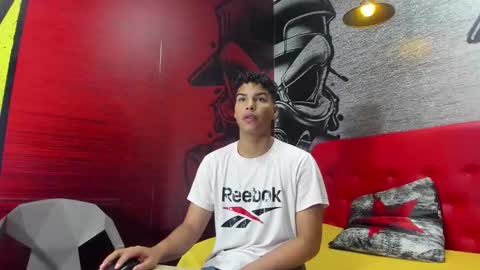 Snapshot of alexxander_king chatting on 10.10.25 alexxander_king online show from 10.10.25