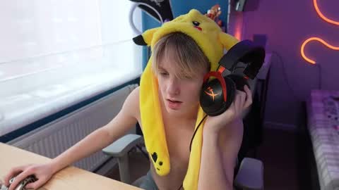 Snapshot of alexycutie chatting on 01.14.26 Alexycutie online show from 01.14.26