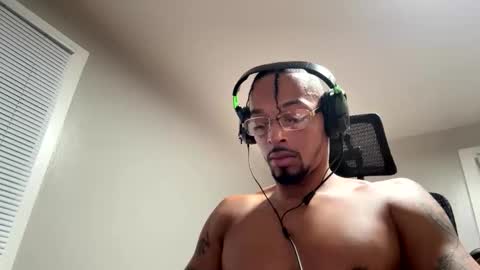 Snapshot of alfapipe23 chatting on 10.29.25 alfapipe23 online show from 10.29.25