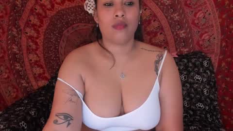 Snapshot of alfaya chatting on 10.04.25 Eda online show from 10.04.25