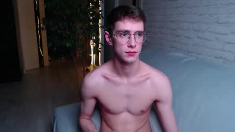 Alfie online show from 10.04.25