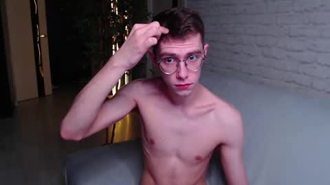 Alfie online show from 10.21.25