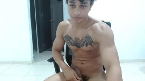 Snapshot of alfred_cantillo chatting on 06.08.26 alfred_cantillo online show from 06.08.26