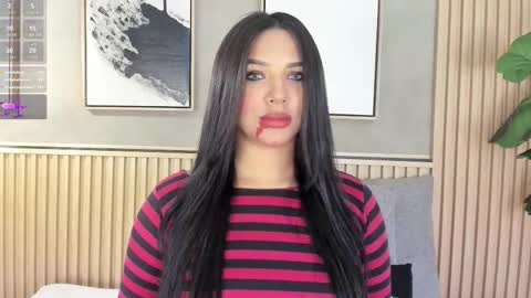 Snapshot of ali_vega chatting on 10.20.25 Ali online show from 10.20.25