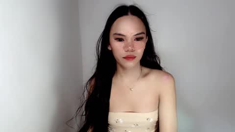 Snapshot of aliahadams chatting on 09.30.25 ALIAH online show from 09.30.25