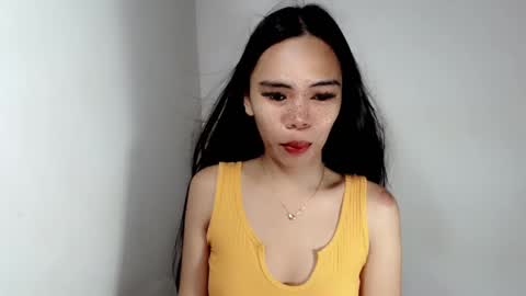 Snapshot of aliahadams chatting on 10.08.25 ALIAH online show from 10.08.25