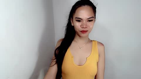 Snapshot of aliahadams chatting on 10.08.25 ALIAH online show from 10.08.25