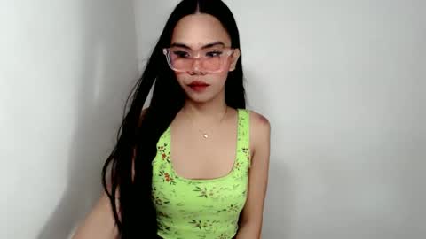 Snapshot of aliahadams chatting on 10.14.25 ALIAH online show from 10.14.25