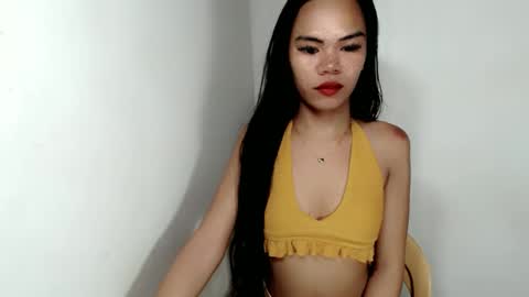 Snapshot of aliahadams chatting on 10.19.25 ALIAH online show from 10.19.25