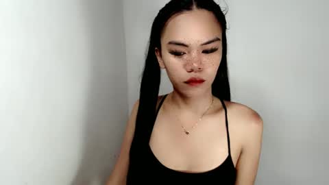 Snapshot of aliahadams chatting on 10.27.25 ALIAH online show from 10.27.25