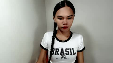 Snapshot of aliahadams chatting on 11.11.25 ALIAH online show from 11.11.25