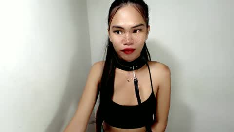 Snapshot of aliahadams chatting on 11.15.25 ALIAH online show from 11.15.25