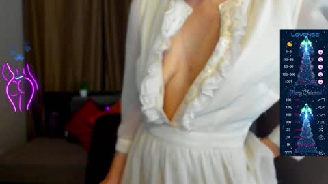 Alianna online show from 12.25.24