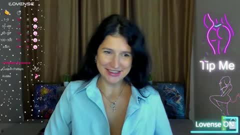 Snapshot of alianna_solo_kiss chatting on 10.29.25 Alianna online show from 10.29.25