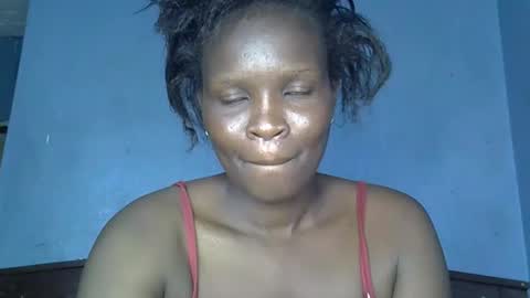 Snapshot of alic_crazy chatting on 12.05.25 alic_crazy online show from 12.05.25