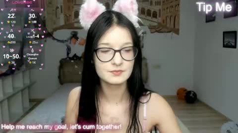 Snapshot of alicamoons chatting on 11.02.25 Alica online show from 11.02.25