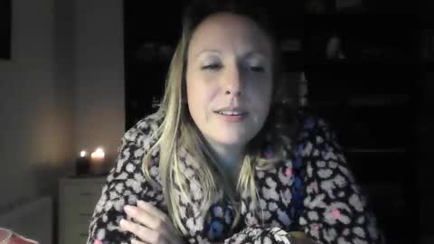 Snapshot of alice8363 chatting on 12.28.24 Alice online show from 12.28.24