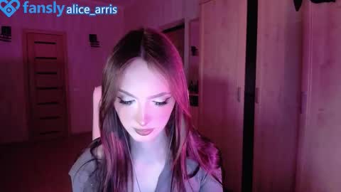 Alice Aris online show from 10.10.25