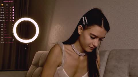 Snapshot of alice__grace_ chatting on 10.09.25 your Alice online show from 10.09.25