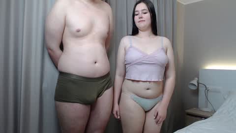 Snapshot of alice_and_jonathan chatting on 01.29.25 alice and jonathan online show from 01.29.25