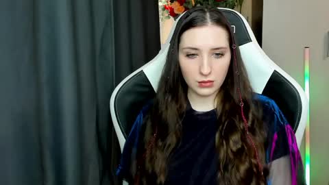 Snapshot of alice_bailey chatting on 05.18.26 Alice online show from 05.18.26