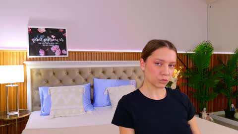 Alice in Wonderland  online show from 02.23.25