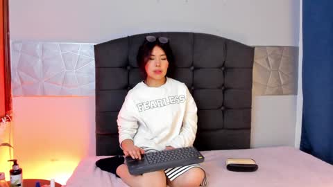  Alice Evans online show from 01.17.25