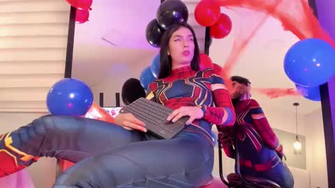 Snapshot of alice_lodge chatting on 10.04.25 alice_lodge online show from 10.04.25