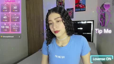 Snapshot of alice_martinez_ chatting on 09.12.25 alice and amber online show from 09.12.25