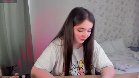 Snapshot of alice_next_door_ chatting on 04.03.26 Alice online show from 04.03.26