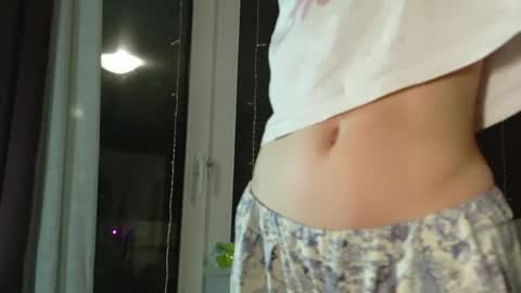 Snapshot of alice_peach chatting on 01.09.25 bigclit daddy squirt bigdildo fit online show from 01.09.25