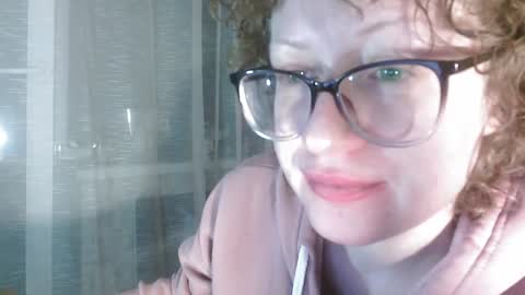 Snapshot of alice_peach chatting on 01.26.25 bigclit daddy squirt bigdildo fit online show from 01.26.25