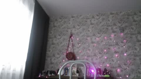 Snapshot of alice_peach chatting on 01.29.25 bigclit daddy squirt bigdildo fit online show from 01.29.25