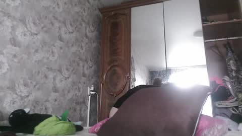 Snapshot of alice_peach chatting on 02.08.25 bigclit daddy squirt bigdildo fit online show from 02.08.25