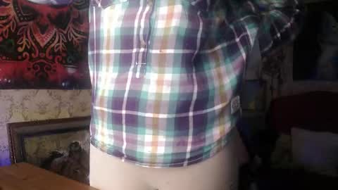 Snapshot of alice_peach chatting on 09.24.25 bigclit daddy squirt bigdildo fit online show from 09.24.25