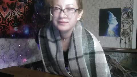 Snapshot of alice_peach chatting on 10.15.25 bigclit daddy squirt bigdildo fit online show from 10.15.25