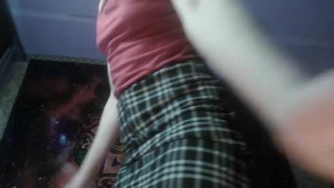 Snapshot of alice_peach chatting on 10.18.25 bigclit daddy squirt bigdildo fit online show from 10.18.25