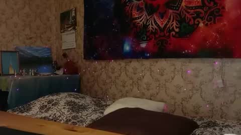 Snapshot of alice_peach chatting on 11.11.25 bigclit daddy squirt bigdildo fit online show from 11.11.25