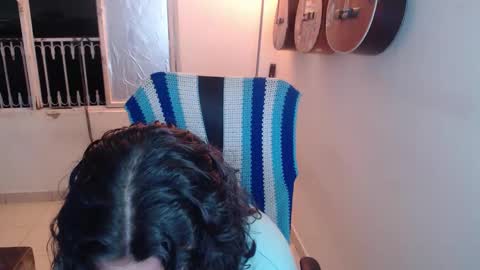 Alicia Aldara online show from 10.23.25