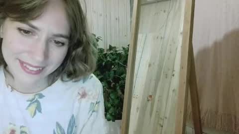 Snapshot of alice_sincere chatting on 05.11.26 Alice Love you all online show from 05.11.26