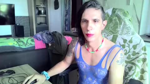 Snapshot of alice_sissyx chatting on 06.15.26 Alici Sissy online show from 06.15.26